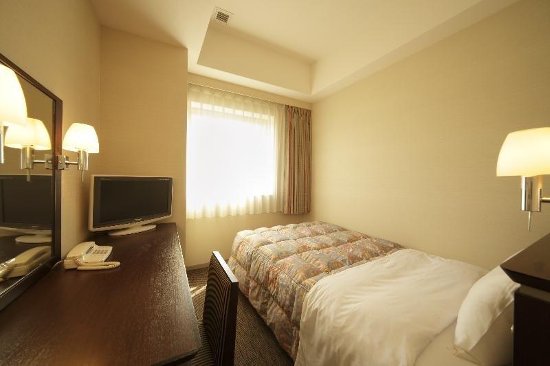 Hotel Hakata Tenjin 3*