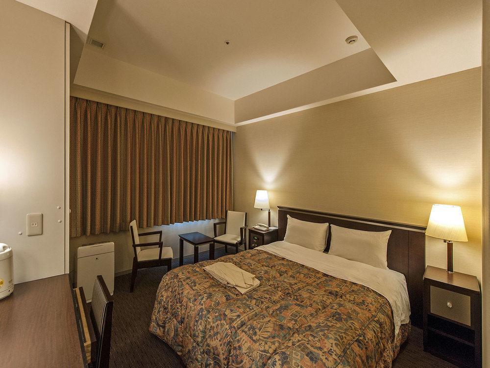 Hotel Hakata Tenjin 3*