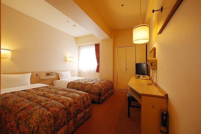 Hakata Tenjin 3*