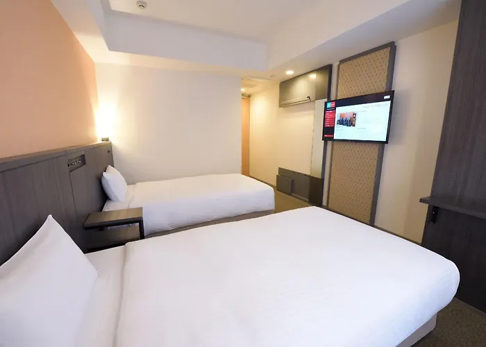 โรงแรม ฮากะตะ กรีน เท็นจิน
