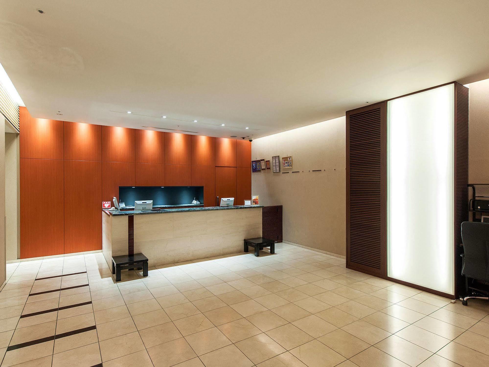 Hakata Tenjin Fukuoka (Fukuoka)